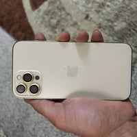 ايفون 12برو ماكس للبيع لون ذهبي بطاريه79بلادي شاشه اصليه فقط بي  خط مب...