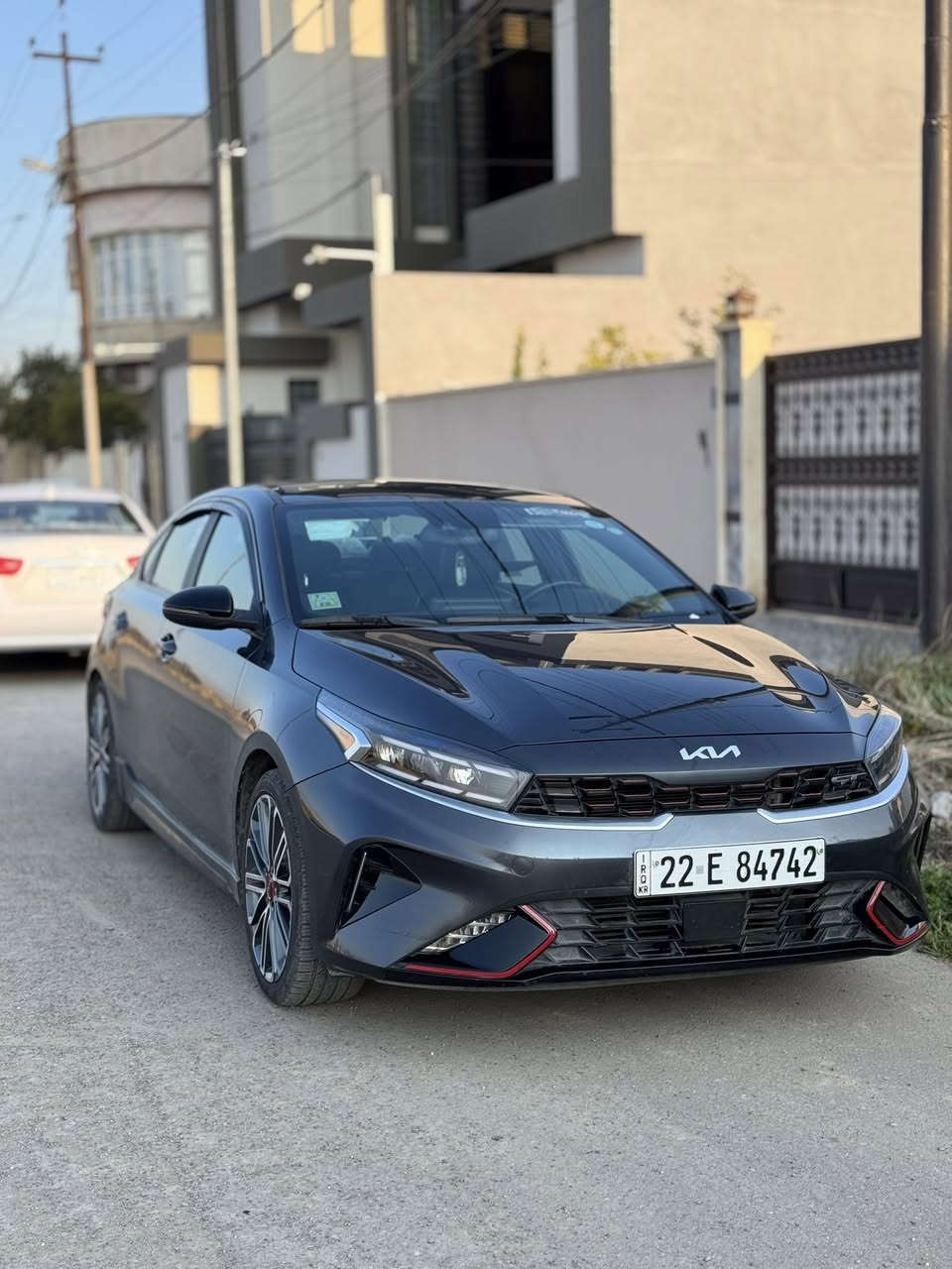 فورتي ٢٠٢٢ جي تي gt لون نفطي مميز 
محرك ١٦٠٠ توربو كير توماتيك  at ٨ نمر 
فول مواصفات عدا الفتحة  مقاعد جلد تبريد قطعتين رادارت ٣٦٠ تحديد مسار نقاط عمياء  هاند بريك بصمة اوتو هولد لايتات ٣ عدسات لد بك لايت لد وكثير مواصفات بعد.
حادث خفيف جدا جاملغ وحافة باب سايق صبغ 
بجم كبس حوض كبس 
ماشية ٤٤ ميل 
سعر ١٥٩ ورقة
مكانها الموصل 

*********** اتصال او واتساب
