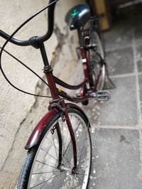 بايسكل بناتي باله حجم 26 السعر 100 الاستفسار 07726153347