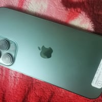 البيع ايفون 13 بروماكس فول اخو الجديد نضافه 100/100 بطاريه ٩٤ يعني جدي...