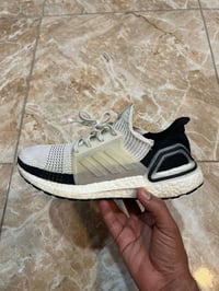 أديداس • UltraBoost 19 • مقاس ٤٤