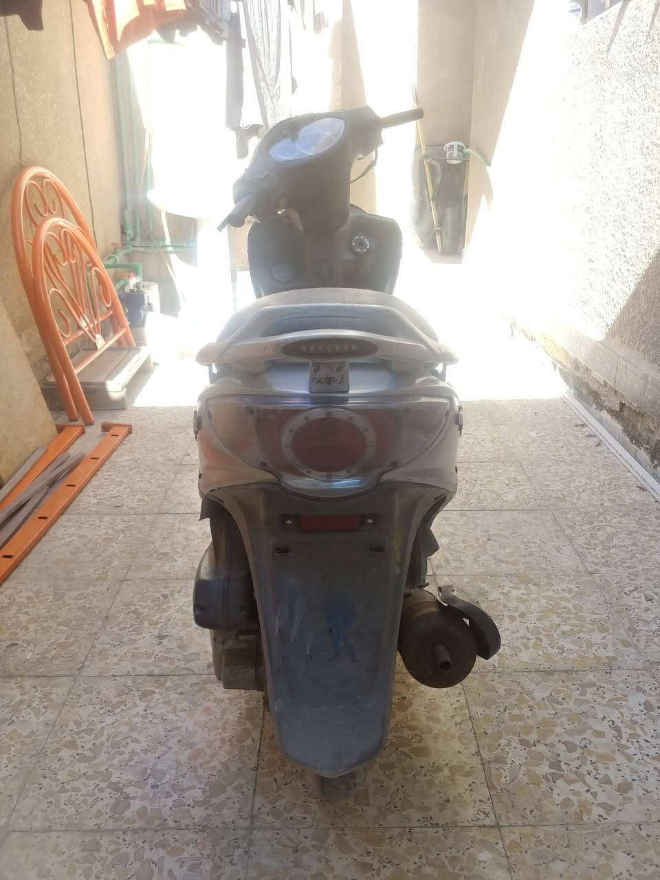 كامكو G4 140
مديل 2008

مكينه مامفتوحه

حجم المكينه 125cc

دراجه كلها كامله

سلف هندر الى اخر نقصه فقط باتري

جيب وشد

400وبيه مجال

***********

مكاني بصره جمهوريه
