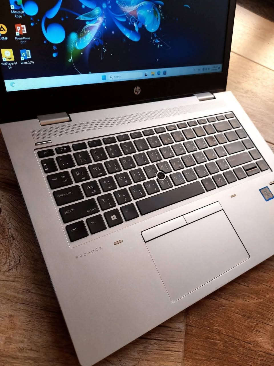 لابتوب Hp 640 probook  مناسب للدراسة و التصفح والاعمال المكتبية
Hp probook 640 جيل ثامن
. 
السعر ثابت  238 الف مع التوصيل
. 
 النظافة شرط اخو الجديد تفحص وين متريد 
……………………
 المعالج Core i5-8th جيل ثامن 
 ذاكرة الوصول العشوائي (الرام) 8GB 
 التخزين( الهارد) 256GB SSD 
كارت شاشة انتل داخلي  4GB 
 مقاس الشاشة 14 انج 
 كيبورد  عربي انكليزي 
منفذ HDMI
الرام والهارد قابل للتطوير 
…………………………………
***********

