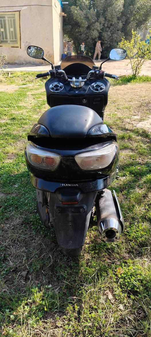 فروزه 08 عميه بلاد ما بيهه نقص كامله مكمله دراجه اخذتهه قبل شهر من الكفاح مال رنبات دراجه ع بلاد رايدهه مليون قفل لا اني اغني ولا انته تجي تكسر بيهه مكاني واسط صويره هذه رقمي ***********
