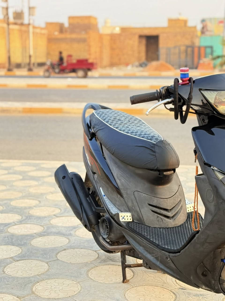 مـاكـس عـدلـه للبـيع
دراجه صارلها شهر ونص من طالعه من الرمبه دراجه شرط شلعه ومعدل وين ماتريد افحص دراجه نضافه كدام عينك وبلاديه 
سعرها مليون 50 وبيها مجال 
*********** موجود خاص وموجود ماسنجر وشريحه
