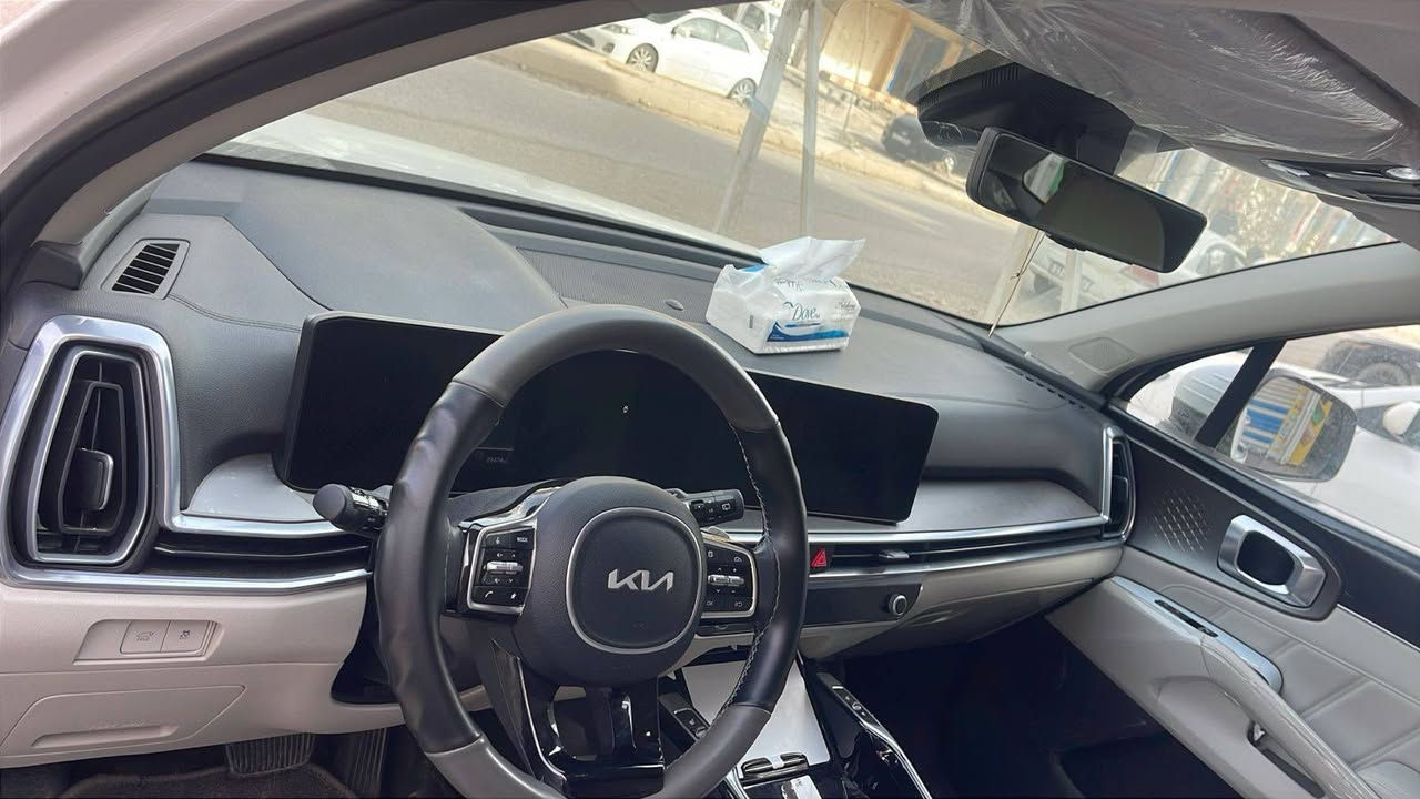 سلام عليكم
سورنتو 2025 خليجي محرك 6 فول مواصفات ماشيه 29  للأستفسار الاتصال علئ ***********
