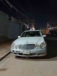 سيارة مارسيدس للبيع موديل ٢٠٠٣ المواصفات سعة المحرك ٦ سلندر  كير اوتوم...