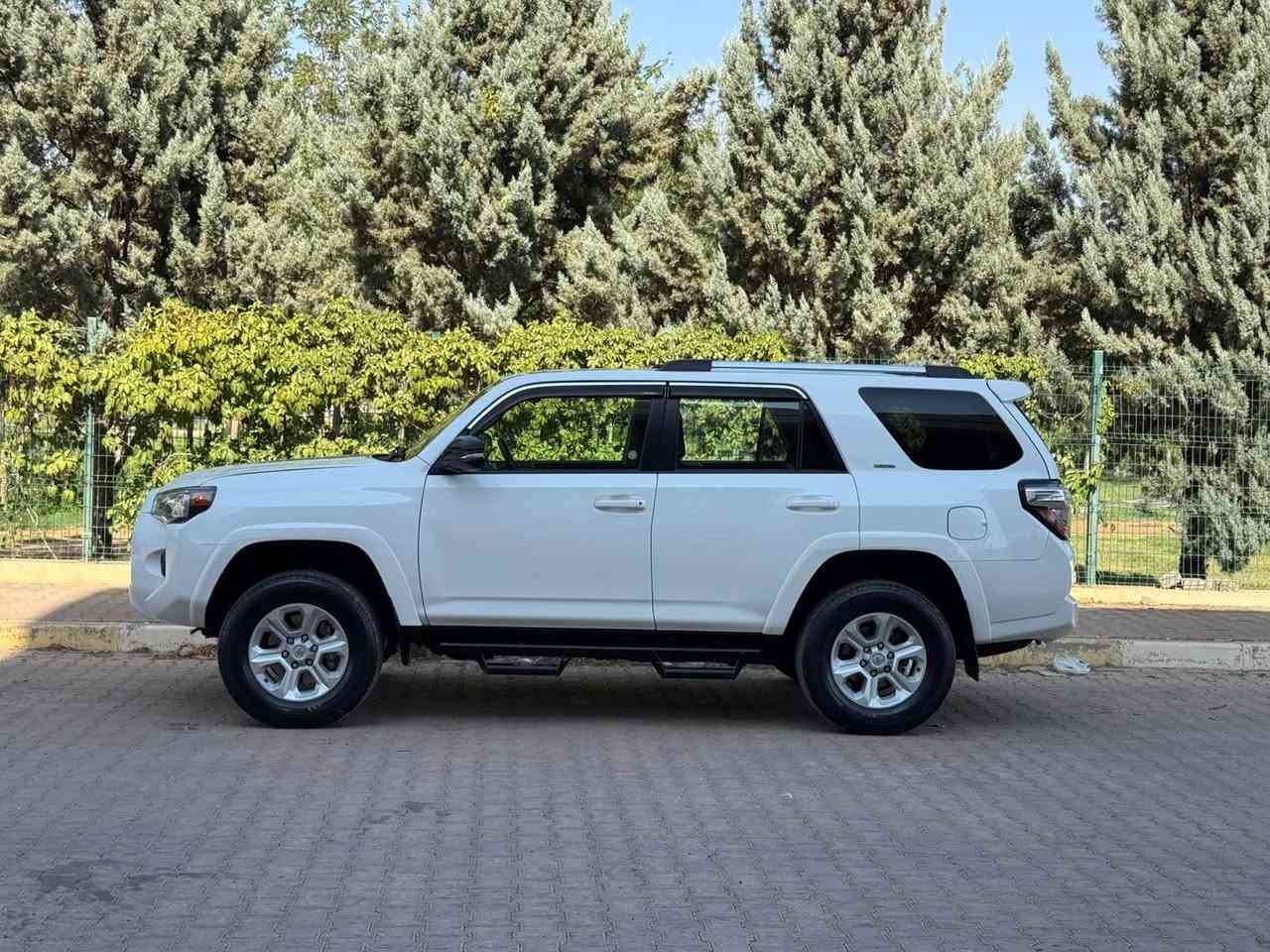 السلام وعليكم  

فوررنر موديل 2022.  __SR5. 
سياره 7راكب.  مكفوله نضيفه وجديده 
ماشيه 44 الف ميل  
حادثها حلو ومصلح ع بارد  قطره معجون مابيها ورقمهه دهوك  السعر $ 295 وبيها مجال مكانها واسط العزيزيه  لتواصل مع صاحب السياره ***********
