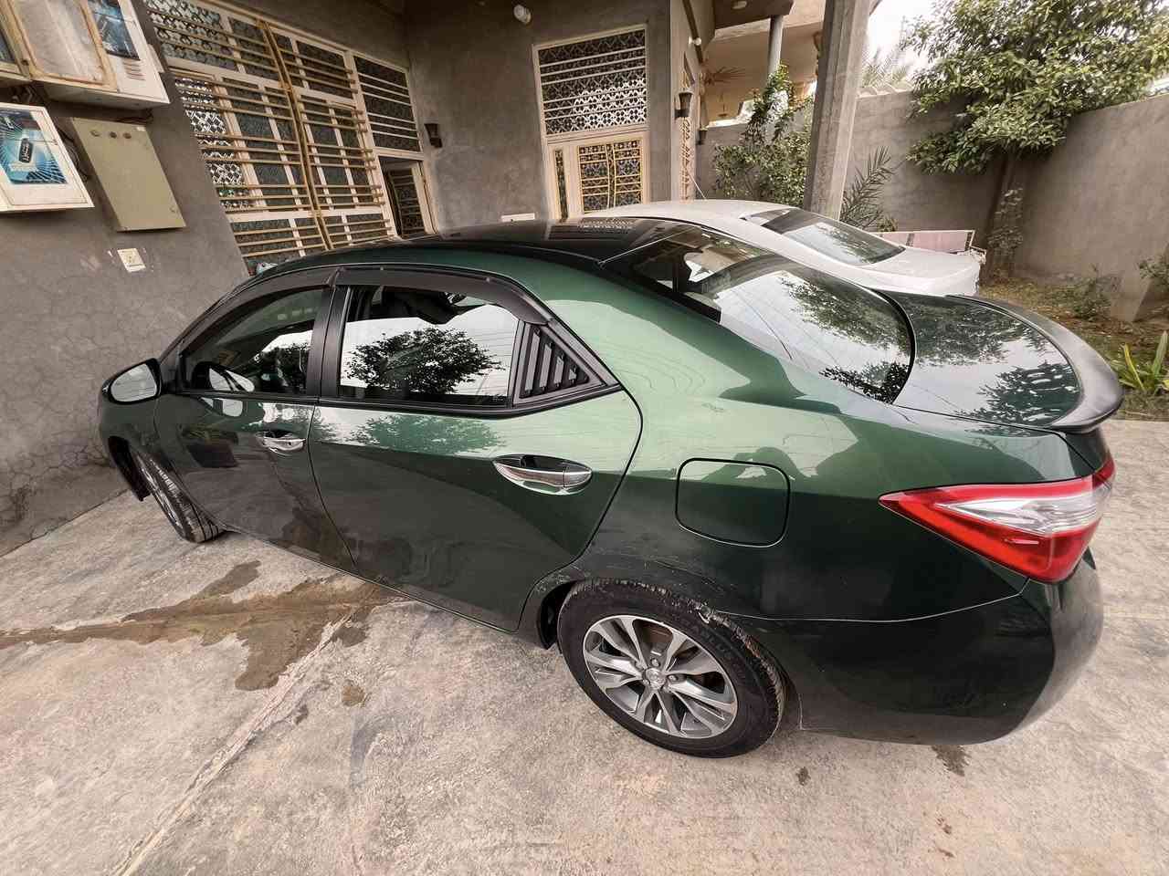 سلام عليكم 
كورلا 2016 رقم سليمانية 
كير ومكينة مكفولات 
مواصفات Le 
سنوية جديدة 
ضرر فقط بنيد والباقي كفالة 
بيها صبغ هلال الجامرلغ الخلفي موضح بالصورة 
تحويل مباشر 
السعر 125 
العنوان : ديالى المقدادية 
***********
