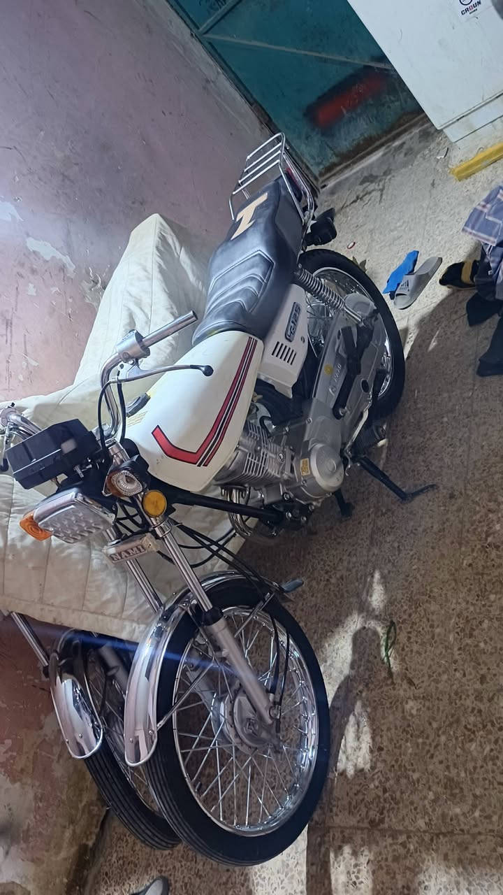 اخوان تم اعاده هذا المنشور بسبب ناس ما عندهم كلمه دراجه ايراني بدون اوراق فقط اسوي لك مكاتبه دراجه ما ناقصها اي شيء تعمير فول سعر 700 والمو شراي رجاء رجاء رجاء لا يتعبنا ولا ينطي كلمه ***********
