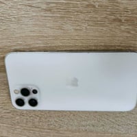 متاح ايفون 12 برو أمريكي  الباتري ٧٩ اصلي مبدله شاشه درجه أوله  وبي فط...