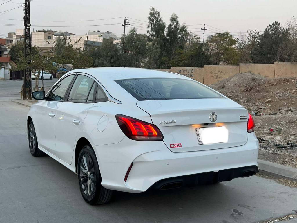 ئمجی گێڕ عاۆی 2025 بۆیاخ تەنک 8000 ڕۆشتووە. کوشن و گاعیو ناو سنوق تێگیراوە .. ڕەقەم پانە  بەناوی خۆمەوەیە  هی دەسی مەعرەز نیە ... 103 گەڵاو معامەلەیە کەم. بی شوخت بێ بۆیاخ ... ویلی 2026 
ڕۆنی تازە گۆراوە. ....*********** السليمانية, العراق
