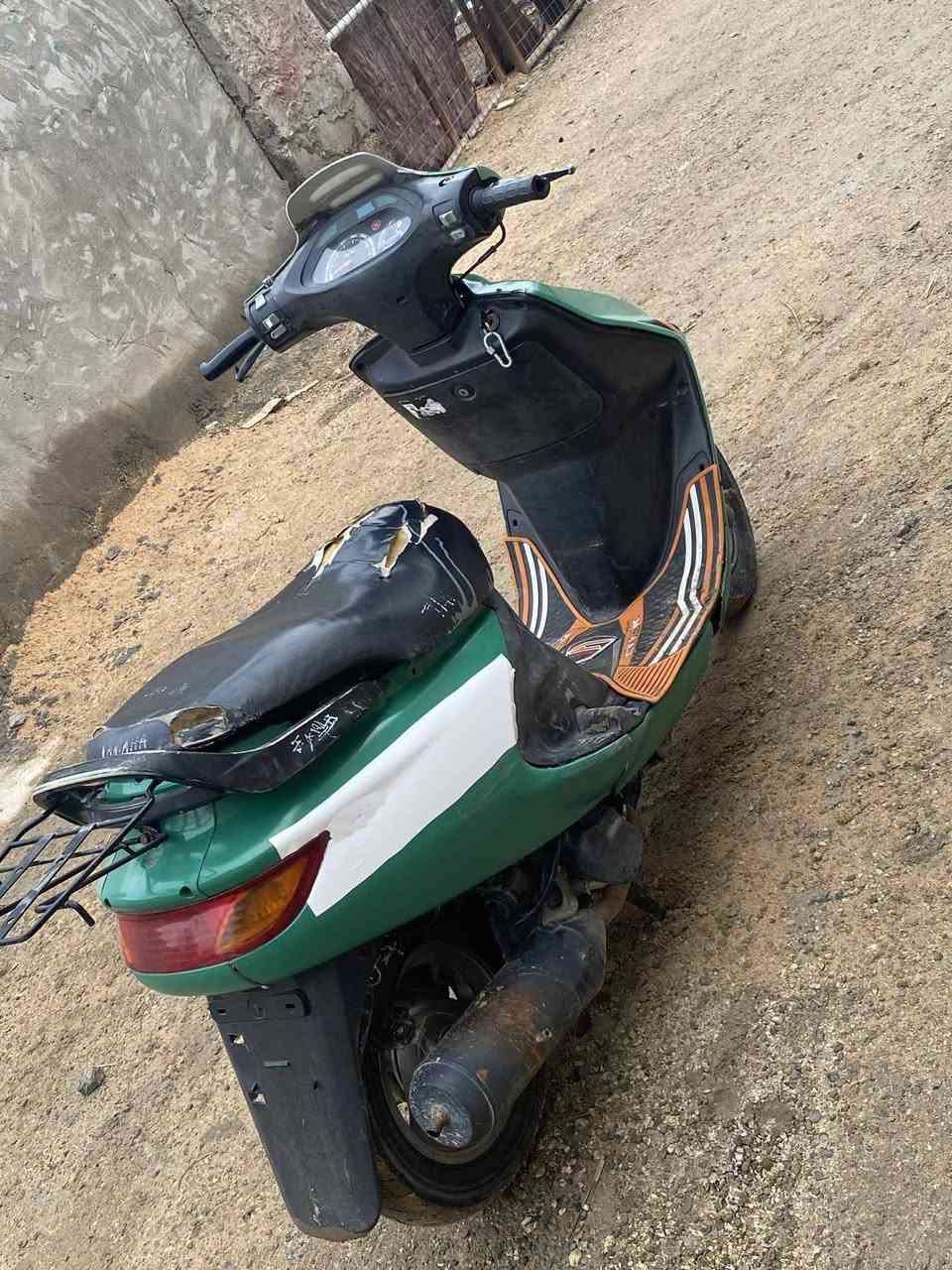 السلام عليكم ورحمه الله وبركاته عندي دراجه للبيع فراشه دراجه كامله مكمله مابيه نقص كهربائيات كلها شغاله بس شاير ماكو قفل ستيرن قفل جنطه شغالات كفرات نظيفه مكينه ناعمه شلعه معدل فول ما مفتوح دراجه مكاني بابل الكفل قرب مستوصف سعر 350 بيه مجال رقمي ***********
