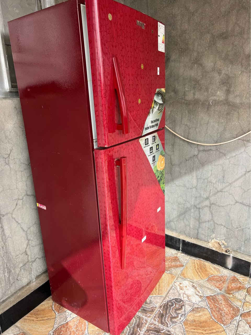 عندي اغراض للبيع ثلاجة (نوع ريم ) ناقصها بس غاز  وعندي 87 بلوكة وعندي حديد ما مستعمل ستاندر 7 شياش حديد 
وعندي باب  
الثلاجة سعرها 70 الف حيل نضيفة 
البلوكات سعرهن 40 
الحديد سعره 50 الف 
 الباب سعرة 40الف 
*********** الرمادي, الأنبار
