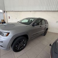 جيب إس  موديل 21 محرك 8 هيمي مكفوله  كفاله عامه رقم اربيل جديد وهزه جد...