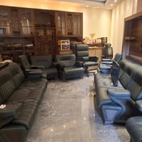 عندي ٣ غرف نوم وخزانه ١٤ باب كل بابين مع اثاث مكتبي عدد ٢ مع ملحقاته  ...