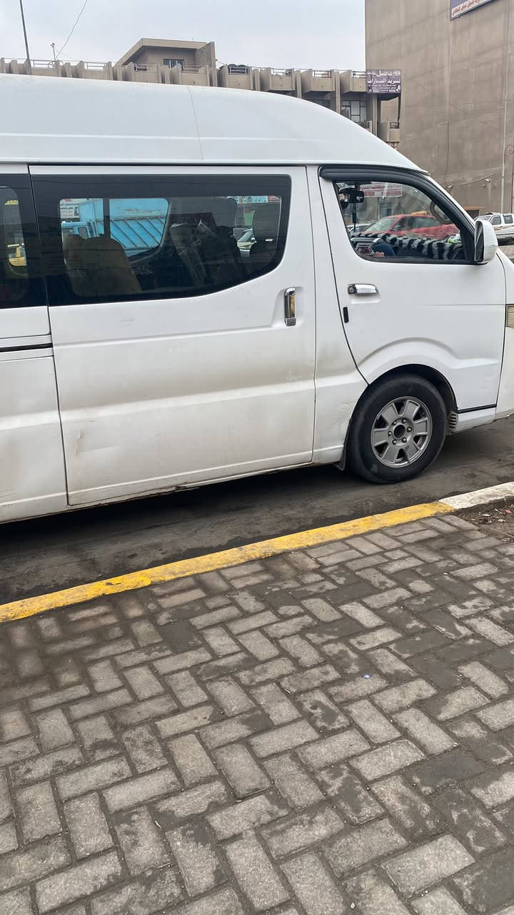 السلام عليكم شيري ٢٠١٣ رقم بغداد انكليزي
محور vvt 3000 ومحور سبلت صدر جديد تايرات جديده 
المكينه بيها صوت فقط السياره باسمي تحويل ثاني يوم بيها صبغ بالدواير والجاملغ الخلفي فقط بدون ضربه مكاني الانبار 
السعر ٩٠ بيها مجال بيع او مراوس حسب القناعه 
***********
