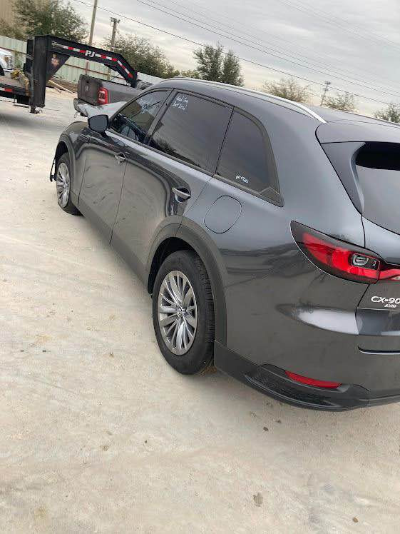 للبيع او المراوس
 دورنكو مازدا cx90  موديل ٢٤  
ماشيه ١٣ الف كيلو  
بريفيد بلس  
فتحه 
 كشنات كهرباء
 جنطه كهرباء
  بصمه السياره 
حلو وجديده 
حادث بدون دواخل     
صار صبغ بيه بلعراق صفحه السائق بسبب الشخوط بدون آჂ̤ داخل
مكانه واسط الصويرة

للاستفسار ***********   السعر ٢٣٠ بغداد, العراق
