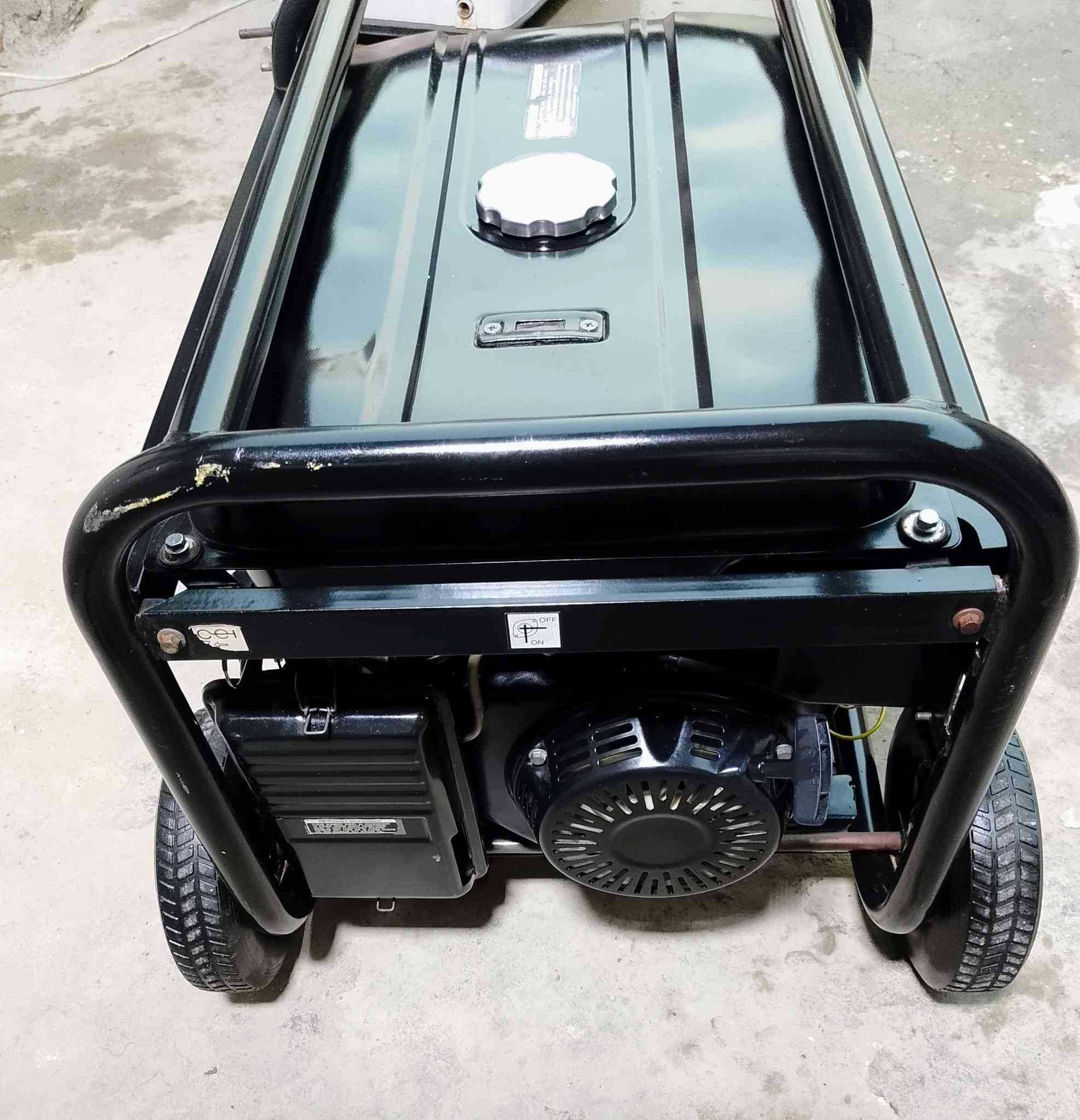 السلام عليكم مولد استرا كوري باب اول نظيفه حيل سلف وحبل ملف نحاس بنزين 6 ونص كيفي 28 امبير  عل الفحص تقتنع يلا تاخذ سعره 500 مكاني قرب مجمع بسمايه الهاتف📱*********** الاستفسار على الواتساب يوجد خدمه توصيل داخل بغداد فقط
