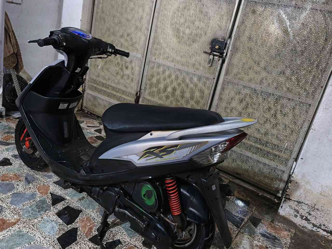 سلام عليكم شباب درجة ماكس عدله
للبيع الدرجه مكفوله صالرله سبوع من طالعه من الوكيل 
الرقم ***********
