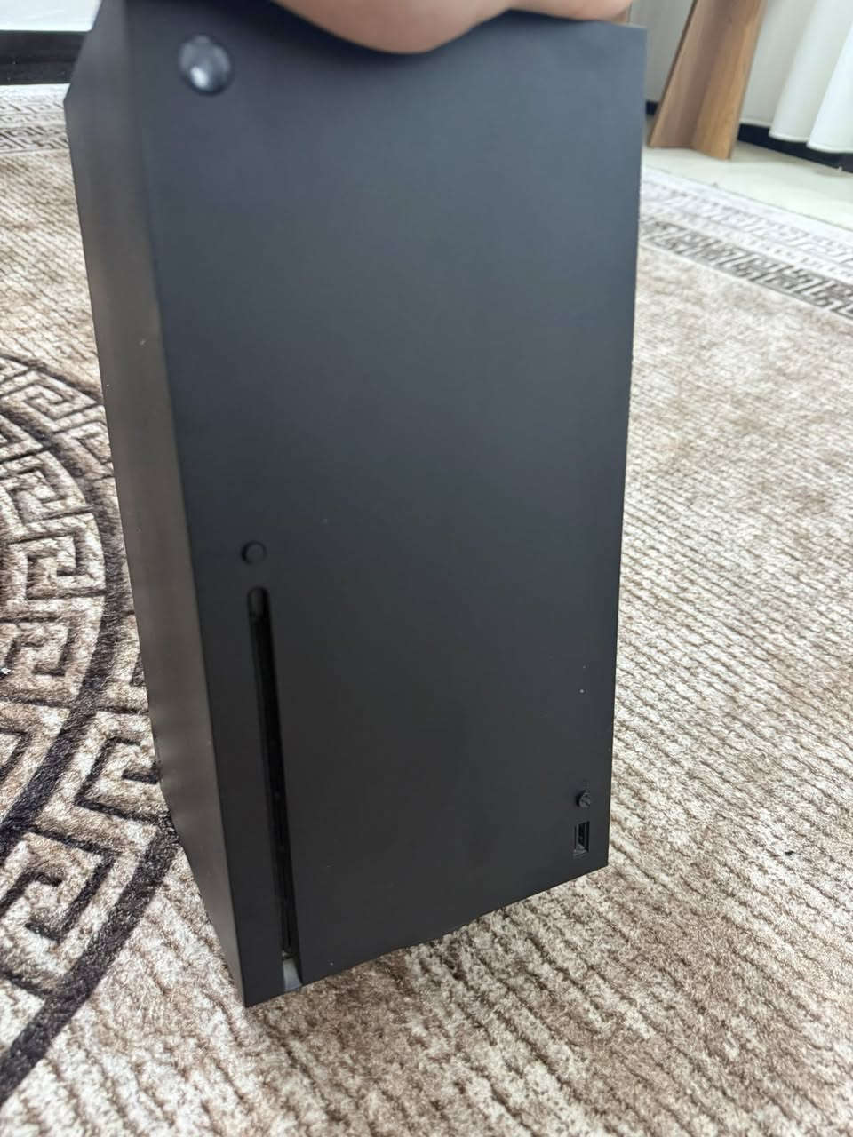 اكس بوكس سيرس اكس اسود
الذاكره واحد تيرا 

كامل مع الملحقات والكارتون موجود 

مع جوستك عدد ٢ وحده الأصلية مالتة والثانية كيم سير بيضة 

الجهاز نظيف مستعمل فتره قليله 

سعره 700 علما الجديد مالته حاليا أسعاره مليون وفوك  

مكاني بغداد قضاء المدائن الشراي مية هلة 

والتوصيل موجود  

رقمي : ***********

سبب البيع: حولت pc
