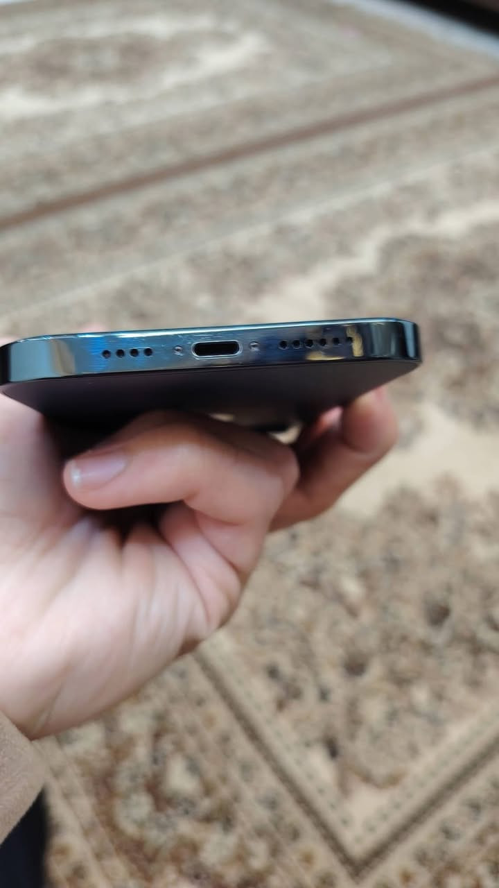 ايفون 12 برو ماكس جهاز نظافه 100/100 مستبدل شاشه اصليه 3 خيارات بطاريه 84 ملحقاته شاحن اصلي وحافظه ماك سيف ولتسق حمايه فقط بيع او مراوس مكاني الزعفرانيه
***********
