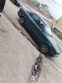 بي ام دبليو ٥٢٥ • ١٩٩٠ • كير عادي