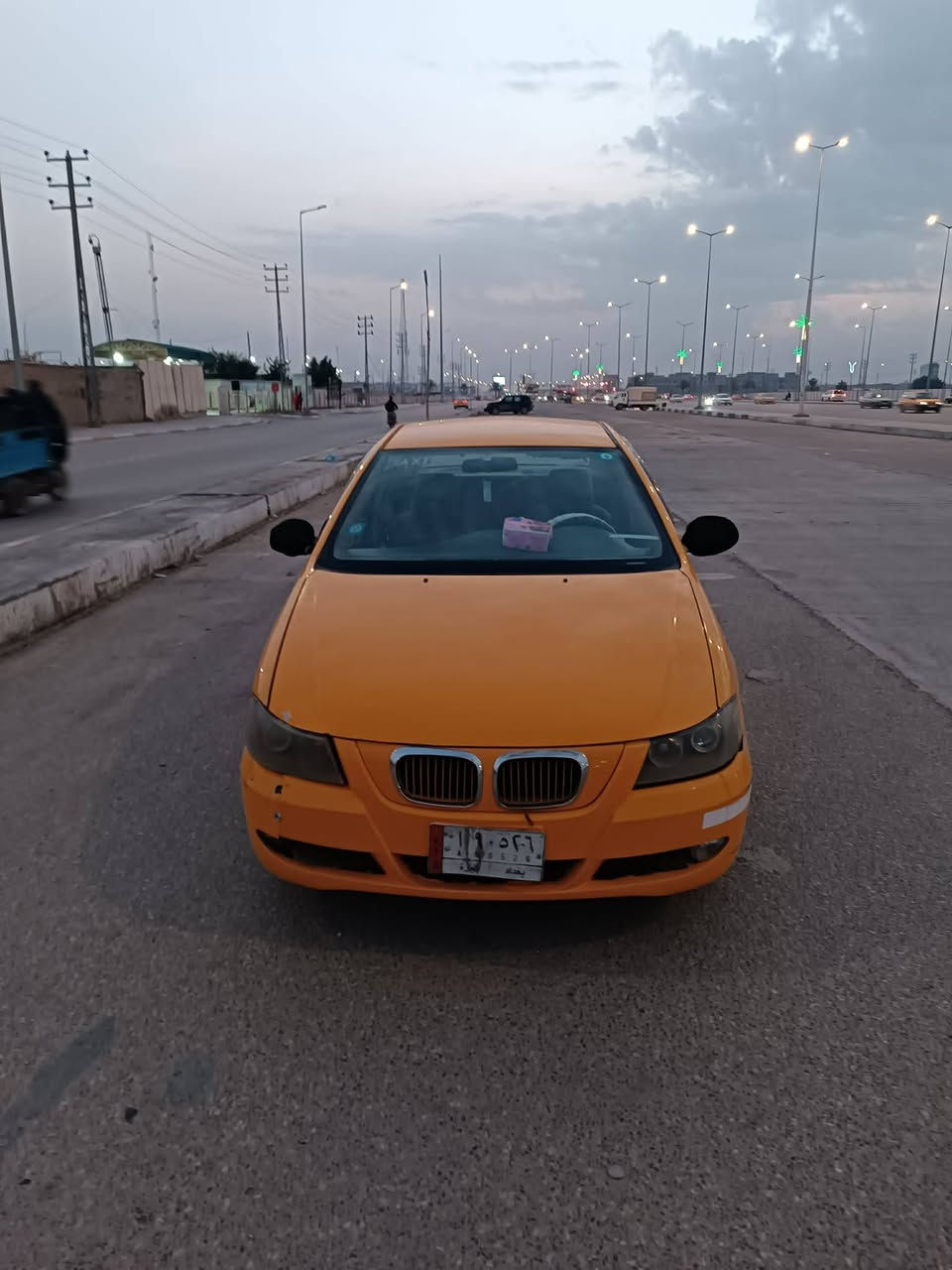 سلام عليكم 
ليفان  2011رقم بغداد باسمي لوحات نكليزي كامله بس ستلام
كير ومكينه كورلا 1800
مصفره هيه وغرامات
سعر 35وبيها مجال
مكان كربلاء 
***********
