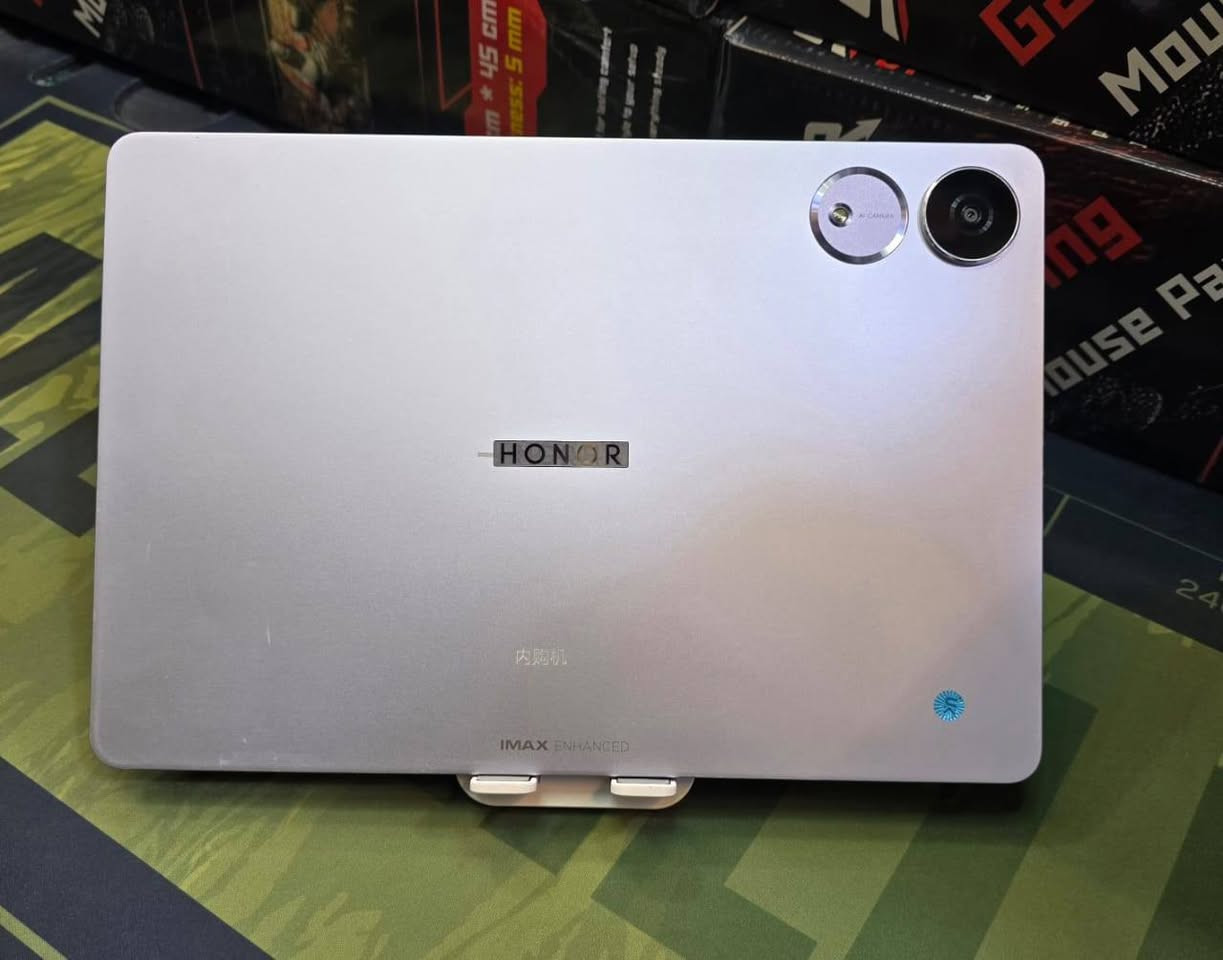 السلام عليكم آيباد هونر V9 جهاز أخو الجديد مواصفات الجهاز جباره بالألعاب تابلت عملاق الذاكره 512 + الرام 12 حجم البطاريه 10.100 يدعم الشحن السريع 66 واط وبعد بي مواصفات تخبل  مشتري ب 700 الف هوه هذا سعره الجديد حاليا أستخدام شهرين
الجهاز قفله من الاخير 475 الف بي درع ولاصق بغداد, العراق


**إذا كنت صاحب هذا الإعلان وتريد حذفه لأي سبب، رجاءا أرسل رسالة إلى الدعم الفني**