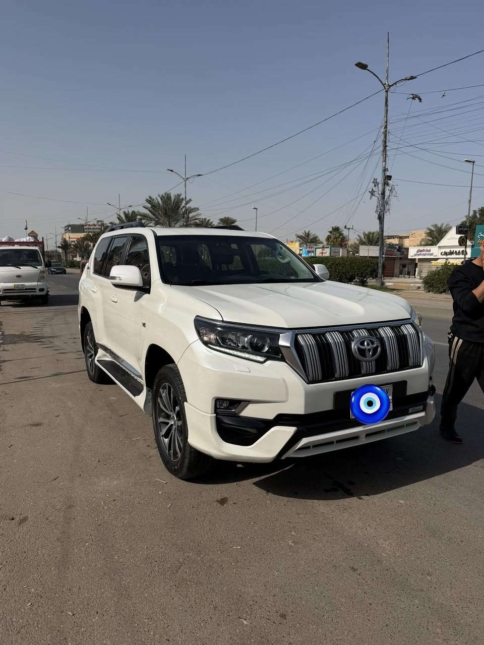 السلام عليكم
برادو سبعيه txs2022

رقم بغداد ماشيه 9000 كيلو متر 

مكفوله من الصبغ 

كشنات كهرباء جلد جوزي

سته سلندر

فتحه 

بصمه 

حساسات

زراك

هوك

شاحن وايرلس

كار بلي وايرلس

تحكم استيرن + مثبت سرعه

مري شفط 

عدتها كامله +ارضيات اصليه ومثلث وطفايه  

للاستفسار الاتصال على هذا الرقم ***********
