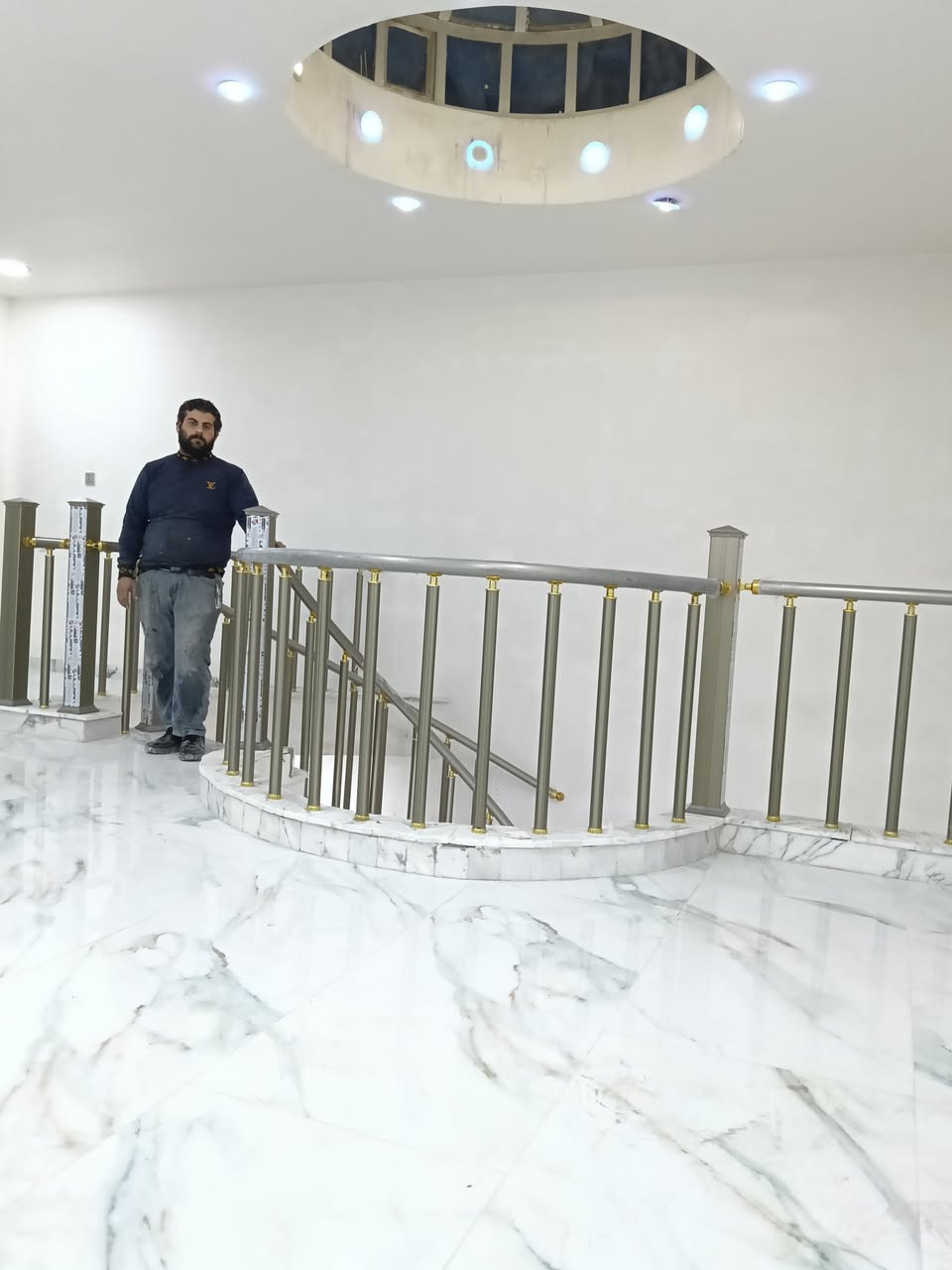 🎗️🎗️🎗️🎗️    الزين ألمنيوم  التركي     🇹🇷🇹🇷🇹🇷🇹🇷
سعر المتر المحجر  38 الف دينار بوري ١ ونص ملم ٤ خطوط
سعر المتر المحجر  43  الف دينار بوري ٢ ملم ٤ خطوط 🏯

يوجد بوري مربع صيني ثقيل سعر المتر 50 ألف دينار 🇨🇳🇨🇳🇨🇳🇨🇳🇨🇳

سعر المتر المحجر البوري المربع التركي 55 ألف دينار 🇹🇷
🇹🇷🇹🇷🇹🇷🇹🇷🇹🇷🇹🇷
سعر المتر المحجر الجام البيضوي 60 ألف دينار جام 10 ملم مسكرات 
سعر المتر المحجر الجام 10 ملم مسكرات قطع الكبير 80 ألف دينار ودنك مربع مع البوري القبضه 75 ألف دينار 🇹🇷
🪟🪟🪟🪟🪟
سعر المتر الشباك المفصلي التركي 75 ألف دينار 🏬🏬

سعر المتر الشباك المفصلي الصيني الثقيل 65 الف دينار 🇨🇳
🇨🇳🇨🇳🇨🇳
يوجد مقطع سلايت صيني ثقيل سعر المتر 105 ألف دينار 
🇨🇳🇨🇳🇨🇳🇨🇳🇨🇳
سعر المتر الشباك السلايت 7 نص سنتيم   120 ألف دينار مقطع تركي 🇹🇷🏢🏢
سعر المتر الشباك سلايت 9 نص سنتيم 125   ألف دينار مقطع تركي جام 6 ملم عادي 🇹🇷🏢🇹🇷🏢 

سعر المتر سلايت 7 نص سنتيم جام 6ملم مسكرات 130 ألف دينار مقطع تركي🇹🇷🏨🏣
 
سعر المتر القطع جي 60  التركي  125 ألف دينار جام 6 ملم عادي 🚪🚪🏠🏢
                         

🚦🚦شعارنا اعمل بصمت والعمل يتكلم🚦🚦
👍دقة واناقة في العمل 👍

+((كرسته وعمل )) مفصلي بنواعه +سلايت بنواعه
 مطابخ تركيا ابنواعه + محجرات +مقطع سونك+ بنجور

🏖️يوجد لدينا حمام شاور جام ١٠ ملم مسكرت  التخم سلستيل الثقيل   🇹🇷
                             🇹🇷🇹🇷🇹🇷🇹🇷🇹🇷🇹🇷
  🏙️موقع العمل السعدون ساحه النصر🏙️

لدينا فرع في الزعفرانيه  نهايه اربع شوارع مقابل معمل الغاز 

🎗️بإدارة اسعد ألمنيوم التركي🎗️ 
مراسله الصفحه او اتصل على واتساب
نعمل خارج بغداد أيضا جميع المحافظات
ملاحظة خارج بغداد تختلف فقط أجور النقل 

نجيك الباب  البيت    🚚🚚    *********** 📞📞📞
