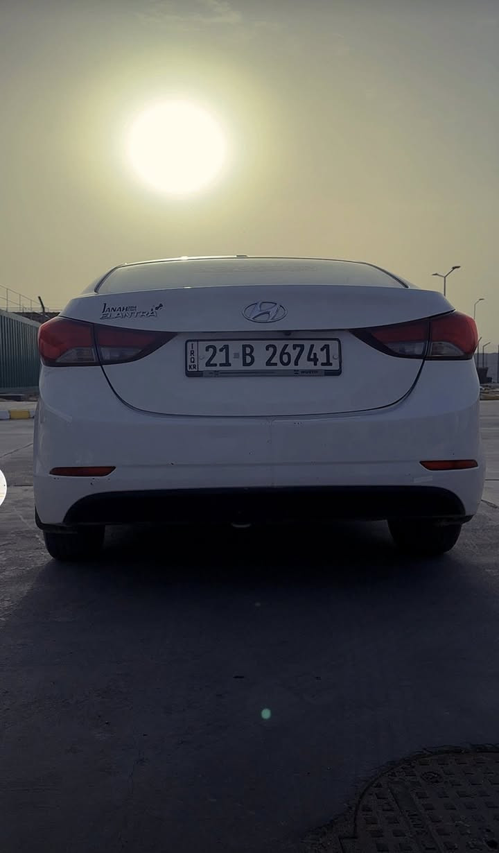 النترا 2016 خليجي فول عدا البصمة ماشية 207 السعر 126 وبيها مجال بسيط  ***********
