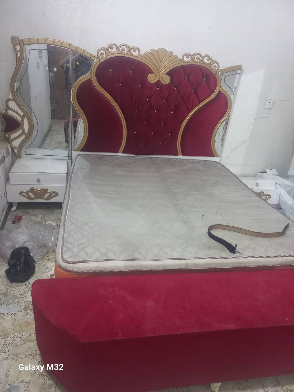 *********** وتساب نظافه ٩٠ب١٠٠
عدد قطع ٨ مكاني مدينه الصدر دسيم
