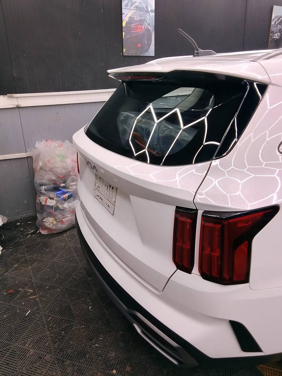 اسلام عليكم كيا سورنتو مديل2023
خليجي مكفولة كفاله عامه 
المواصفات
رقم بغداد
كشنات مخمل ابيض
كير ماوس
رادار امامي خلفي
شفتات ستيرن
4وضعيات قيادة
كشن كهرباء
بصمه 
باب خلفي كهرباء 
7راكب
مكينه 6سلندر
المكان بغداد الكماله
السعر 305$ وبيها مجال
 ***********
***********
