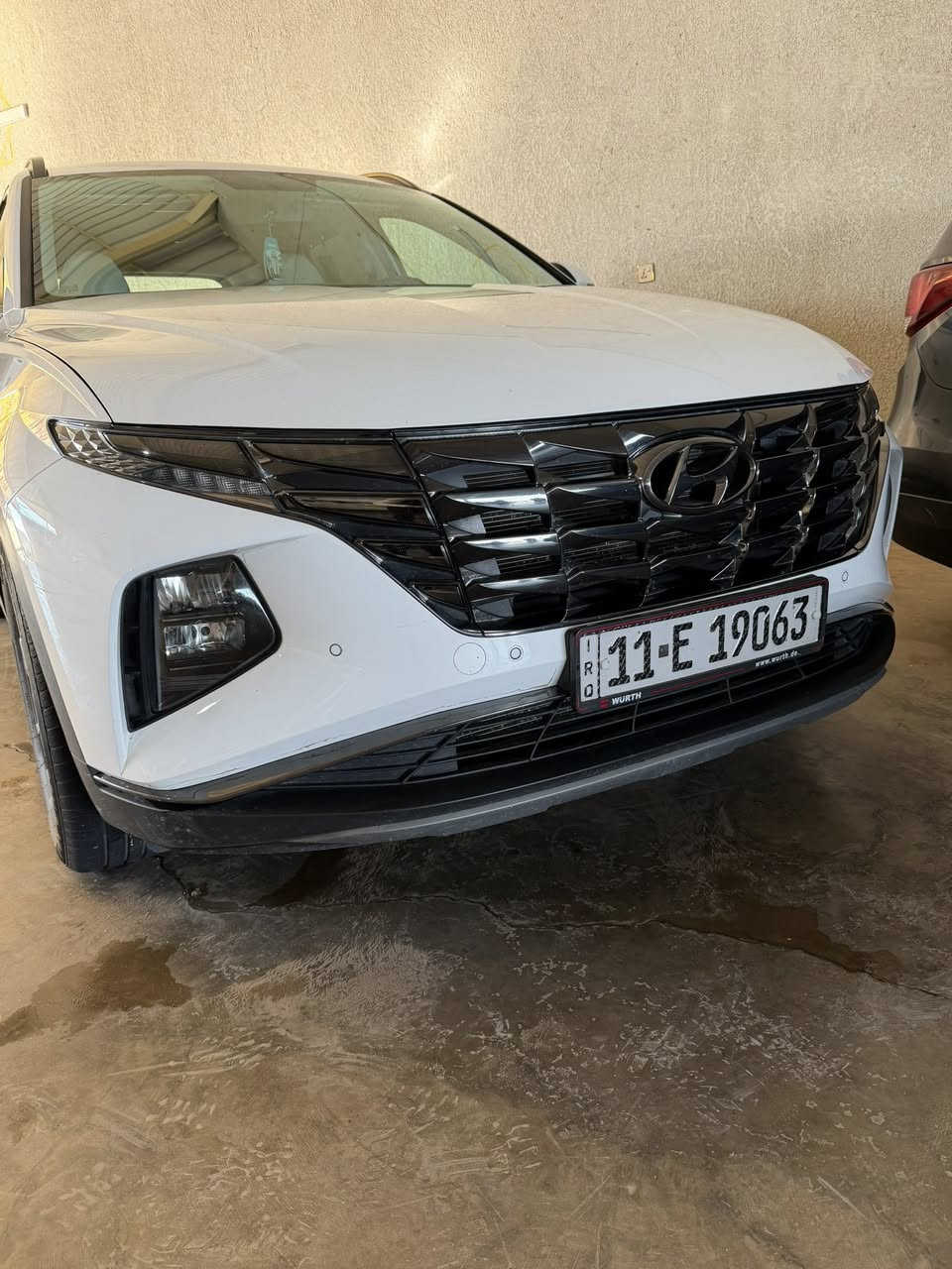 توسان خليجي موديل 2024 ماشيه 80 الف
رقم بغداد الموصفات بصمه شاشه جبيره
كشنين كهرباه داخل ابيضّ قطعتين تبريد 
سعرها 212 بيها مجال ***********
