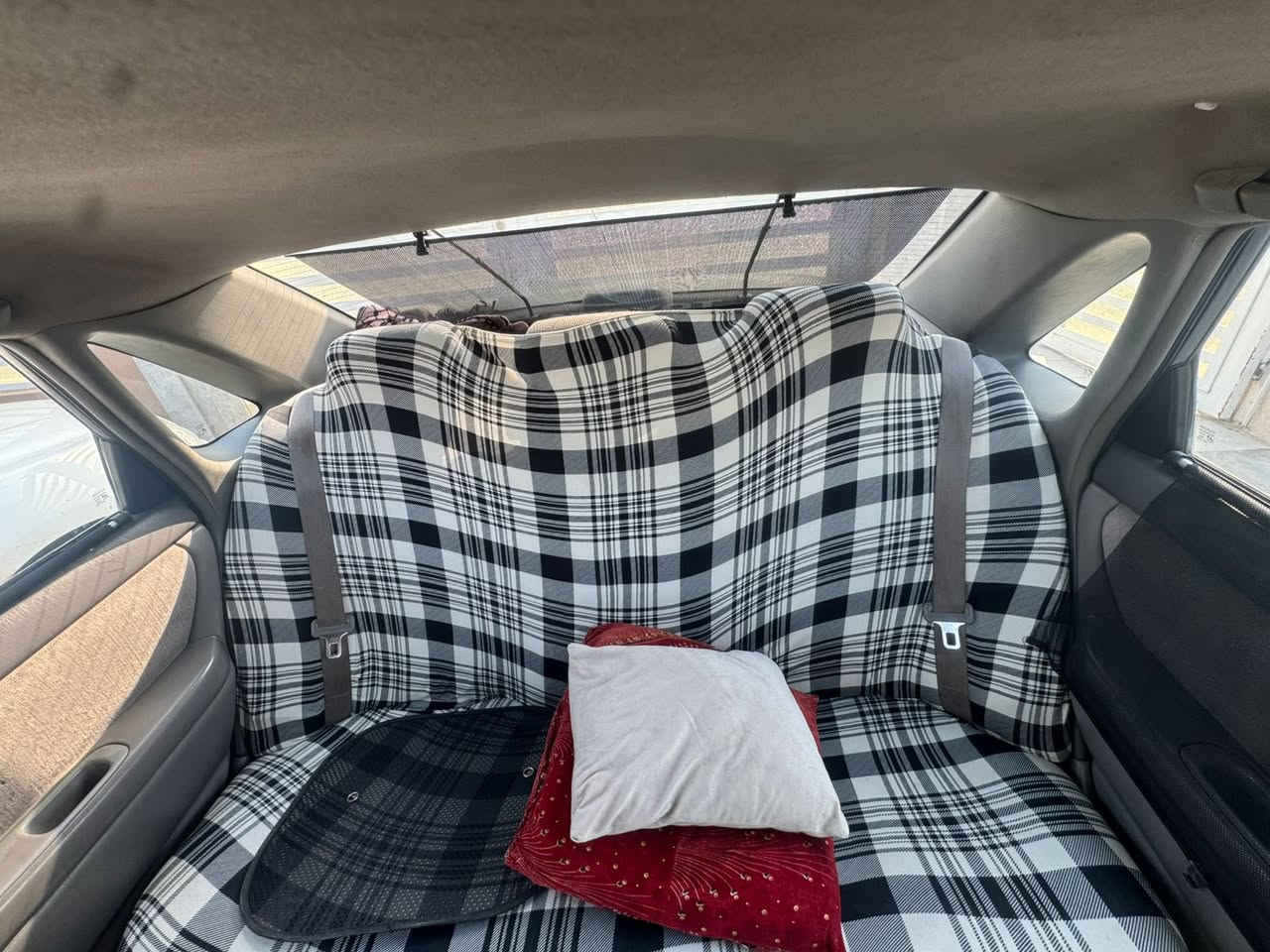 السلام عليكم
مكلف بالنشر للأستفسار اتصل بالرقم
افلون للبيع موديل  ٢٠٠٠ سيارة وارد أمريكي سياره داخله كلين سياره كفاله عامه من الضربة والصبغ بيها فقط بارد على كد خمس أصابع بالبنيد سياره جاهزه من محرك وكير وصدر أمامي خلفي وتخم تاير كله جديد سياره جديده مال بيت رقم أربيل دولي بأسمي تحويل شرط السعر شده (١٠٠) وبيها مجال رقم الهاتف *********** مكانها صلاح الدين قضاء بلد
