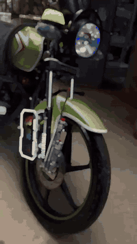 سلام عليكم للبيع دراجه شينك موديل ٢٠٢٥ صارلو اقل من شهر من مشدود بدون اوراق السعر بمليون و٥٠ وبي مجال الموشراي ليعلق  مكان الانبار قضاء عنه رقم صاحب الدراجه ‭٠٧٨٣ ٨٠١ ٧٦٥٣‬
