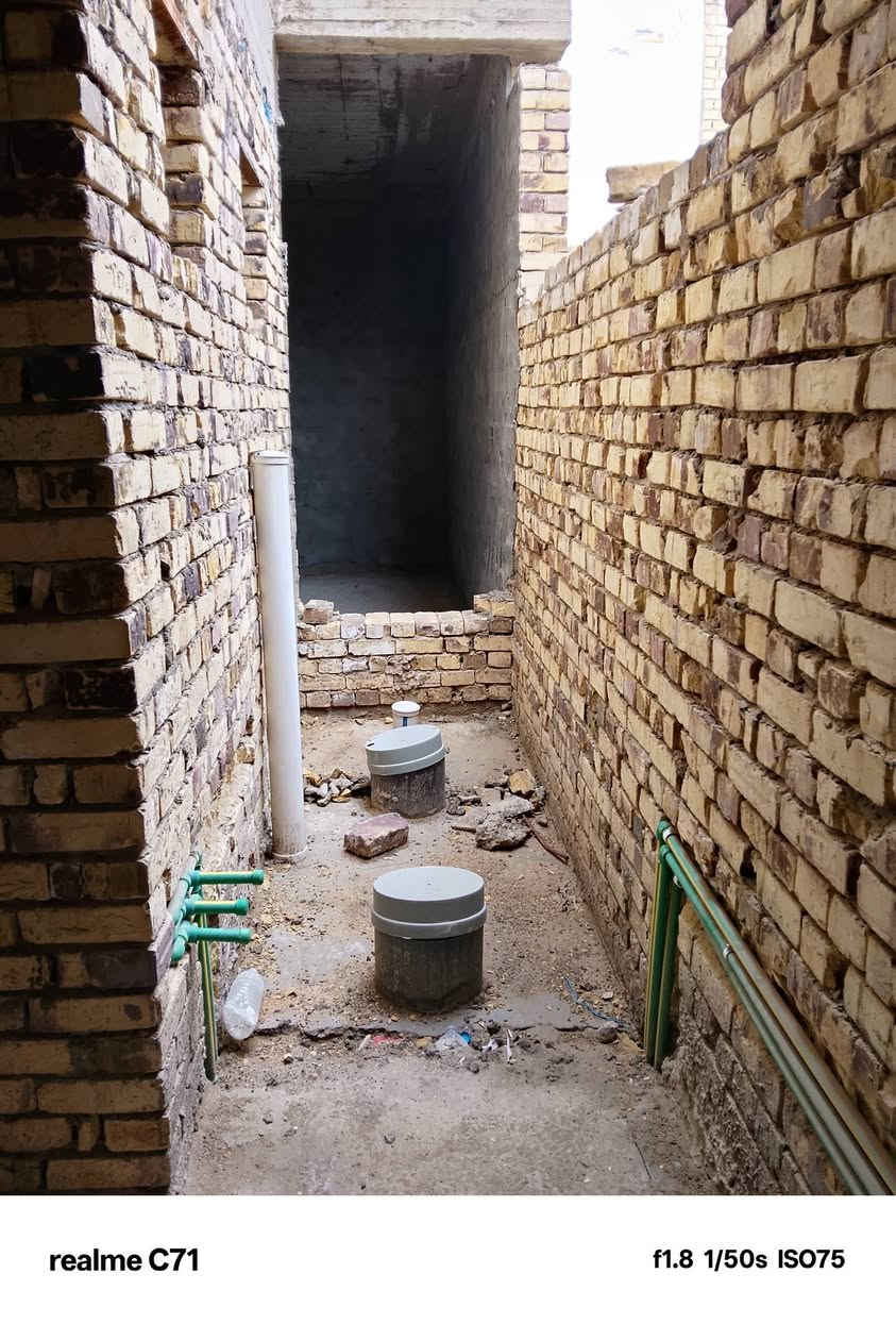 هيكل مسقف طابقين في حي الزهراء شارع الغسل المساحة 115 طابو زراعي
الواجها 5 نزال 23 الطابق الارضي يحتوي على استقبال مفتوحه على الصاله مع مطبخ وصحيات وغرفة نوم ام الطابق الاول يحتوي على غرفة نوم وصاله كبيره وصحيات مع سطحين يكون الدرج خارجي للسطح الثاني 
المشتمل بناء درجه اولى مثل ماموضح بالصور للاستفسار اكثر الاتصال بالرقم ***********
ابو ياسر /بيع شراء ايجار الدور والاراضي الطابو صرف والزراعي
