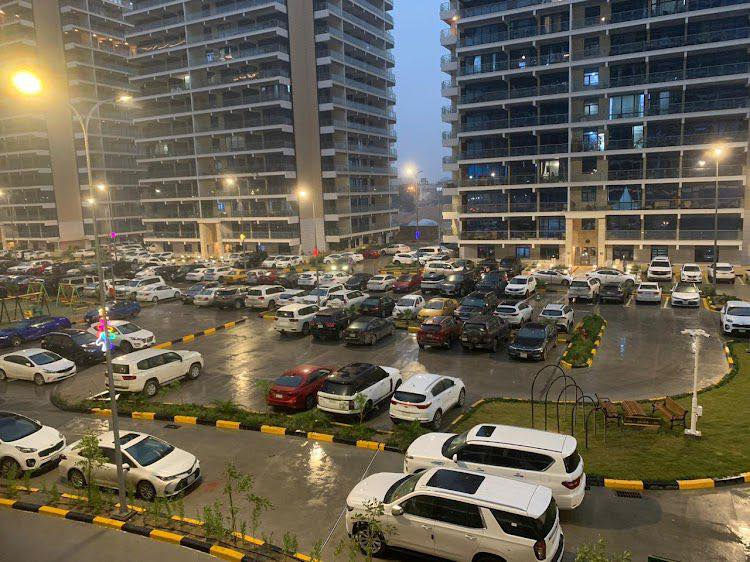 تتوفر شقتين للبيع بمجمع بوابة العراق بأسعار تنافسية 
المساحة / 167م
طابق / 16
-3غرف نوم 
-2 بلكون 
-مطبخ 
-إطلاله على الزوراء 
السعر الكلي / 29 دفتر
 قابل للتفاوض 
—————————-
‏‎المساحة/228
‏‎طابق/2
‏‎-عدد الغرف3 
‏‎-اطلالة مطار المثنى
حاله الشقه مؤثثه بلگامل اثاث ديلوكس 
‏‎السعر الكُلي/ 36 شدة 
قابل للتفاوض
إذا مؤثث بسعر 37 شدة قفل 
 —————————-
المستشار العقاري 
محمد الإبراهيمي 
***********
***********
