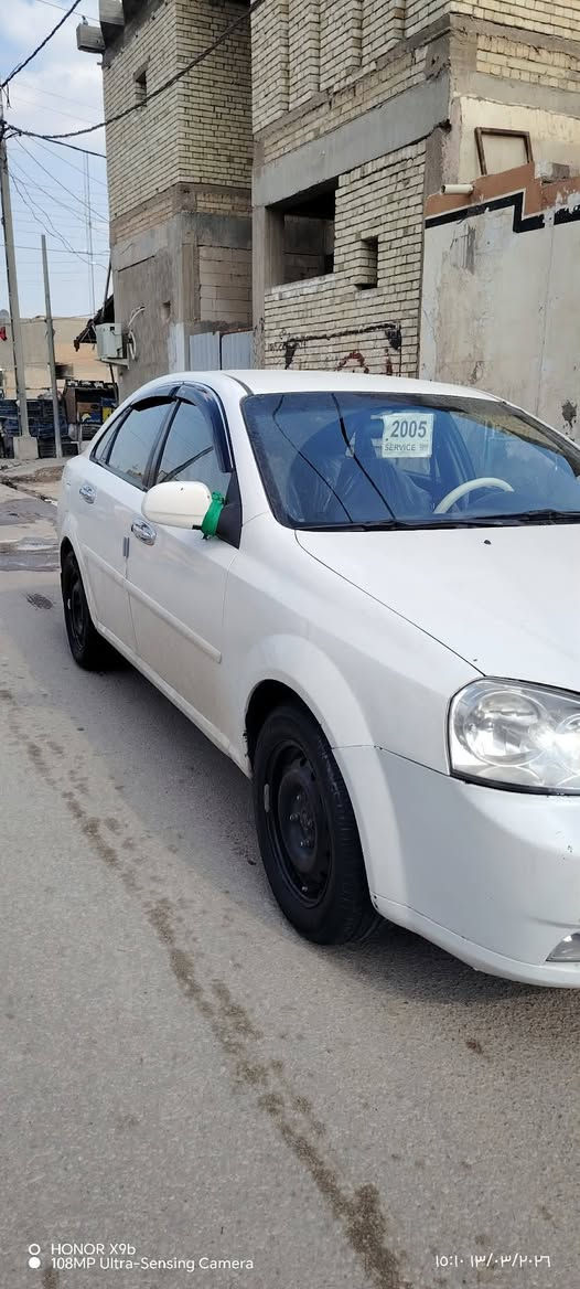 السلام عليكم
اوبترا موديل 2005 السيارة مكفولة من الضربة مصبوغة حزام جمالية حدادية 90 بالمية السيارة حلوة وجاهزة 

استفسار رقم التلفون ***********
