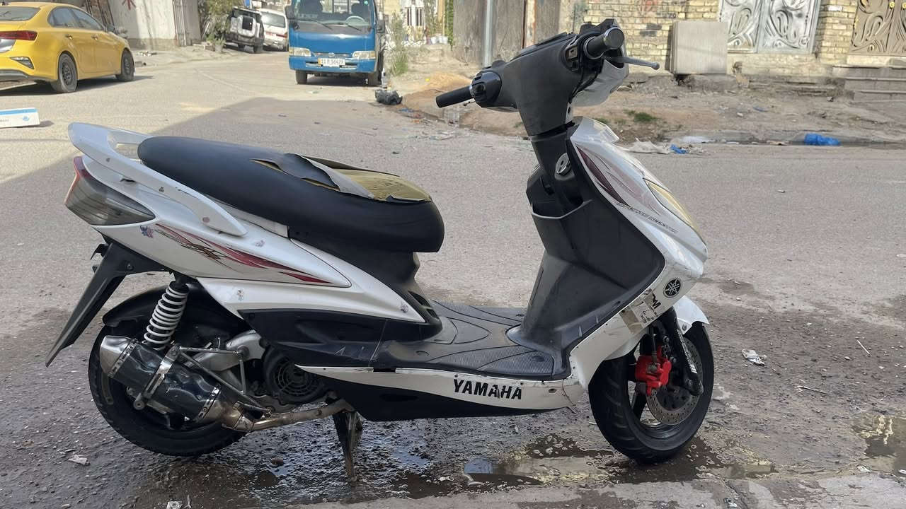 سلام عليكم سكنس فحل نوزل دراجه كوري خطين كفاله مكينه و كهربائيات ونضيفه دراجه استعمال على كد المدرسه روحه ورجعه السعر ((٦٥٠)) الاتصال *********** مكاني بغداد الشعب
