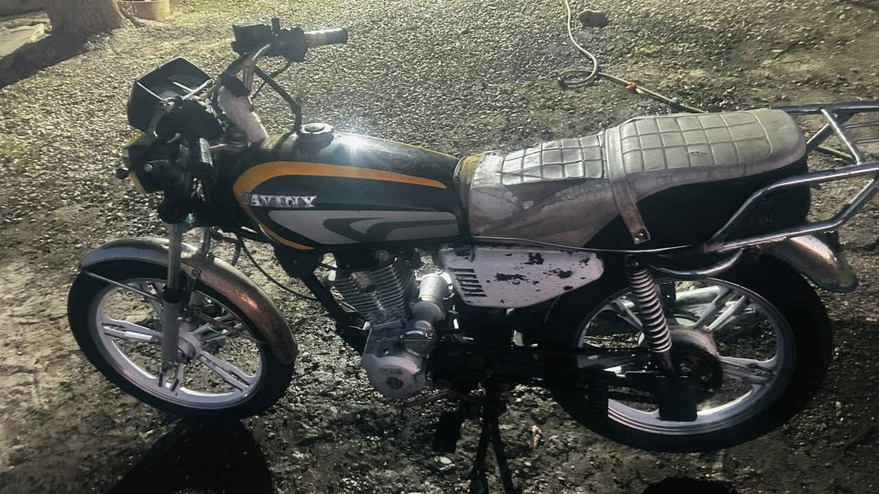 سلام عليكم 
دراجه ايراني سيفان خمسه كير 
اوراق كامله موديل ٢١
مكان شعب حي البساتين 
سعر ٤٢٥  وبي مجال
رقم ***********
