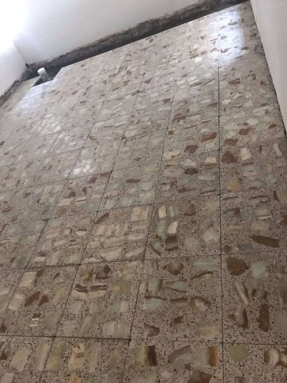 السلام عليكم
خلفة تطبيگ سيراميك وبورسلين وكاشي وفرشي ومرمر 
***********
***********
