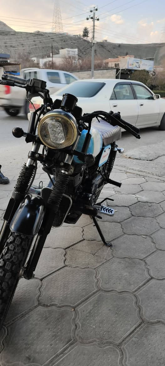 royale classic 150 بۆ فرۆشتن بەس ڕۆن و بەنزین ئەوێ هەرچی عەیبە نیەتی 
شەغال و سویچە و هندل 
بە نیو سلف هەڵ ئەبێ 
نرخ ٥٥٠ هەزار السليمانية, العراق


**إذا كنت صاحب هذا الإعلان وتريد حذفه لأي سبب، رجاءا أرسل رسالة إلى الدعم الفني**