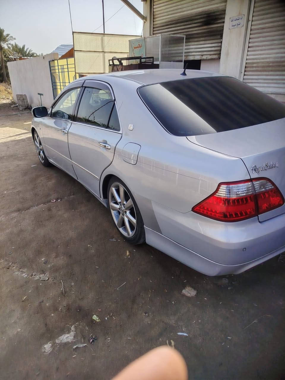 السلام عليكم كراون شاهيه موديل 2006 دخول جديد مزاد
رقم بصره دولي السيارة مكفوله كفاله عامه وجاهزه من كلشي 
فول مواصفات واحد على واحد شاصي 82 لون بحرية
السعر/158/ العنوان بصره قضاء المدينة 
الاتصال *********** البصرة, العراق
