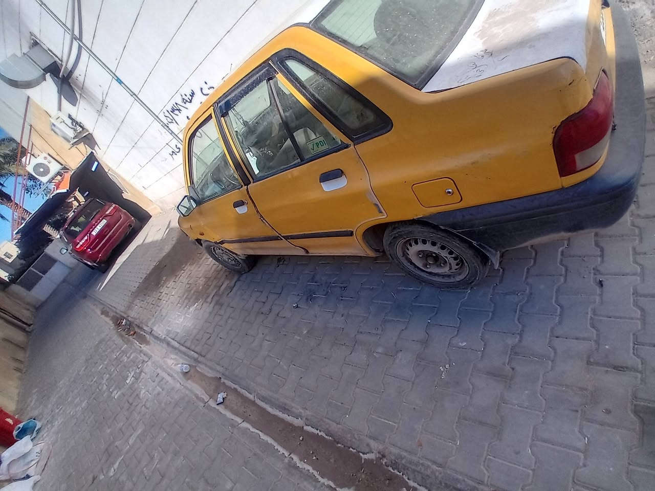 سلام وعليكم السياره ٢٠١١ تحويل مكينه مكفوله بس الكير مالته يراداله عينه وصينية رقم انكليزي  السعر ١٨ وبيه مجال رقم ***********
