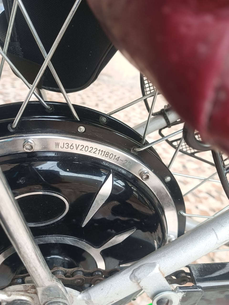 السلام عليكم. بيسكل باله  شحن. وايضا بايدر  مساعد شحن.  مابي نقص حجم  24.  بطاريه ليثيوم  بلادي  ***********
