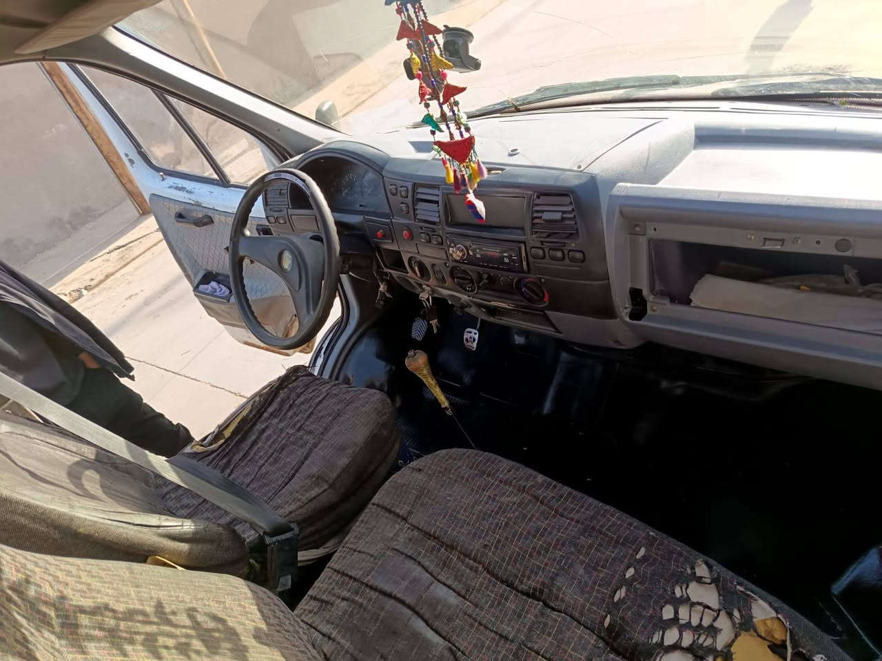 السلام عليكم كازيل روسي للبيع السياره جاهزه خير من الله سنويه لل 28 السعر 32$وبيهه مجال عنوان السياره كركوك  هاتف***********هاتف ***********
