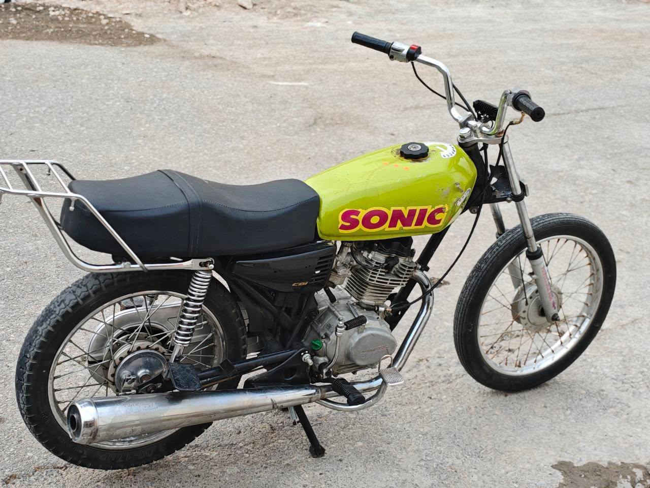 السلام عليكم دراجه نامه برو للبيع موديل 2018 أوراق السعر 325بيها مجال المو شراي لاتعبني خاص اوراق


**إذا كنت صاحب هذا الإعلان وتريد حذفه لأي سبب، رجاءا أرسل رسالة إلى الدعم الفني**