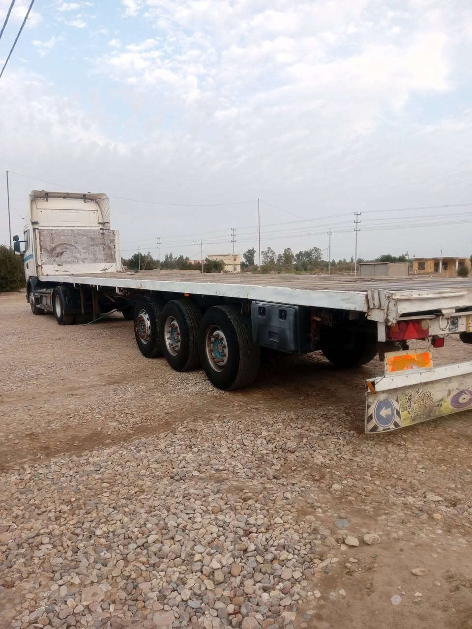 سلام عليكم سكانيه موديل ٢٠٠١مكينه انجكتر عربانه دسك بريك مكفوله كفاله عامه شرط تحويل سعر ١٨٠ بيه مجال /***********/***********
